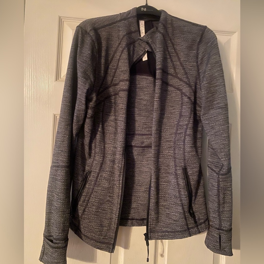 Lululemon jacket heribone